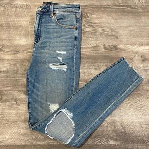 High rise ripped jeans